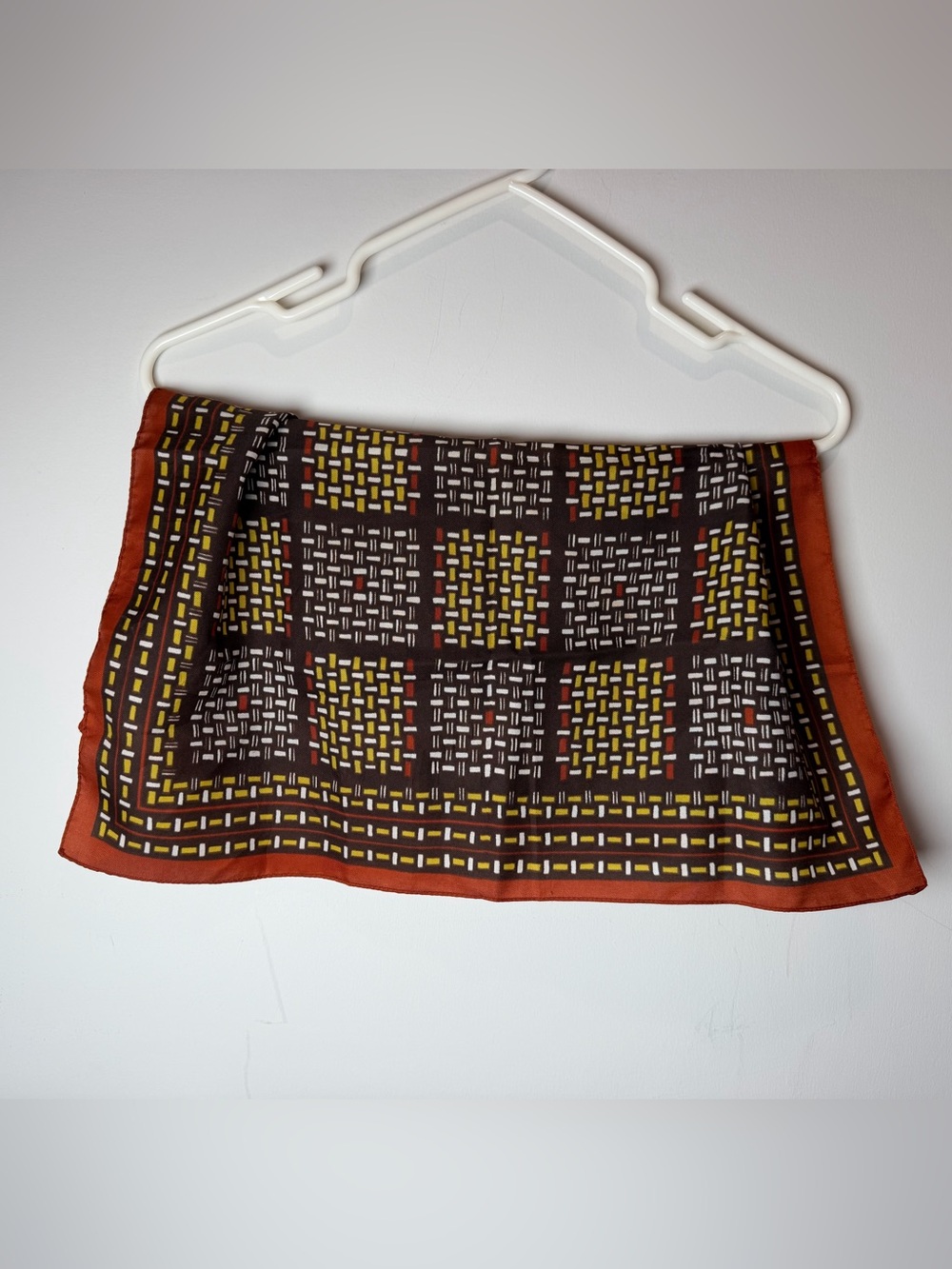 Geometric Scarf Vintage Women’s 21” Square
